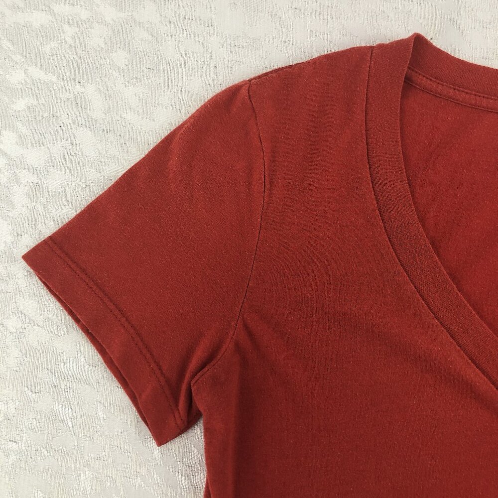 Fox Racing Red V-Neck Graphic Tee Shirt Slim Fit Cotton/Polyester Blend Size S - Picture 5 of 11